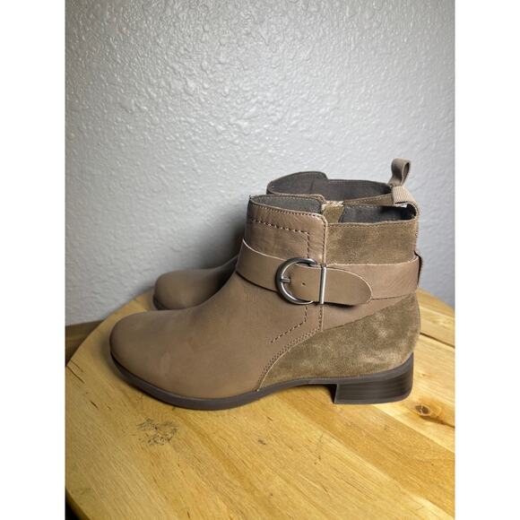 Munro Chestnut Boots Beige Leather Ankle Booties Comfort Travel Western size 7 - Picture 2 of 9